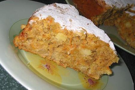 Фото к рецепту: Морковно-овсяный пирог