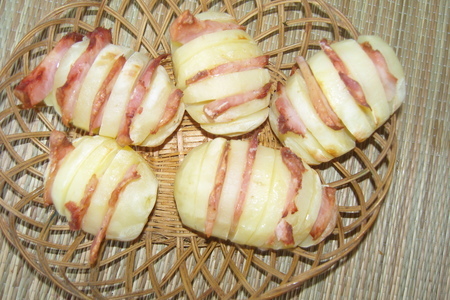 Фото к рецепту: Картошка-гармошка. аэрогриль