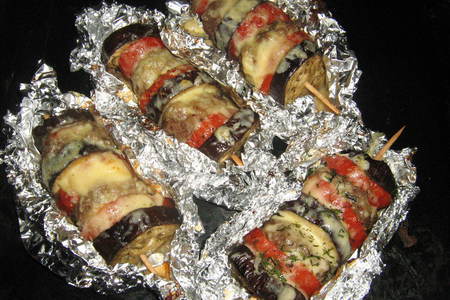 Фото к рецепту: Баклажаны с мясным фаршем на шампуриках.