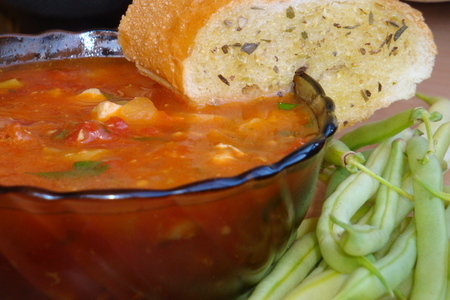 Фото к рецепту: Томатный суп в итальянском стиле
