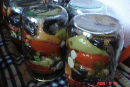 Фото к рецепту: Баклажаны с овощами
