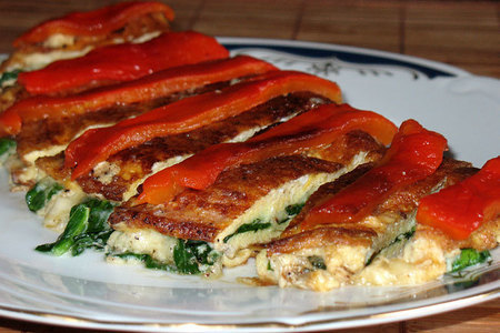 Фото к рецепту: Омлет со шпинатом и моцареллой // omelette agli spinaci e mozzarella