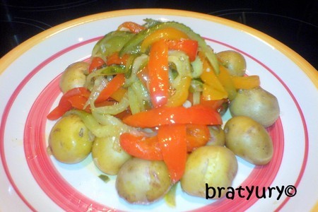 Фото к рецепту: Ужин из овощей с картофелем - простой и продвинутый рецепт мужской кулинарии