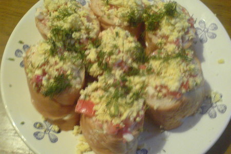 Фото к рецепту: Тарталетки бедняка или салат в багете