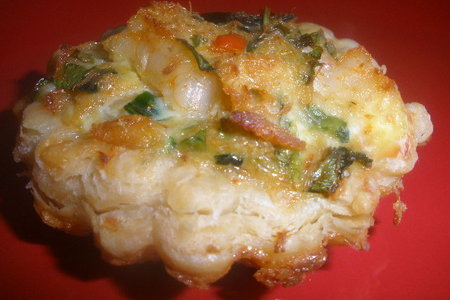 Фото к рецепту: Тарталетки с крабами и креветками (crab and prawn tarts)