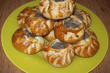 Фото к рецепту: Пирожки по татарски