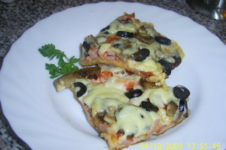 Фото к рецепту: Пицца ассорти по-домашнему