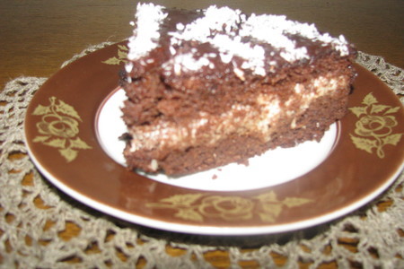 Фото к рецепту: Шоколадно-лимонный торт "молния"