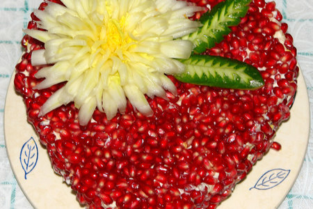 Фото к рецепту: Салат "рубиновое сердце"
