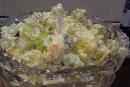 Фото к рецепту: Вкусный салат с мясом
