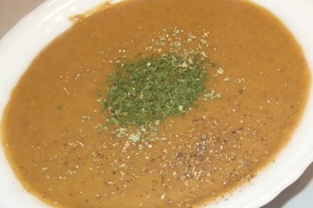 Фото к рецепту: Суп-крем из чечевицы с сыром