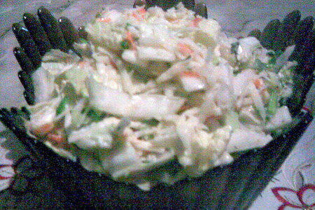 Фото к рецепту: Нежный салат с черной редькой
