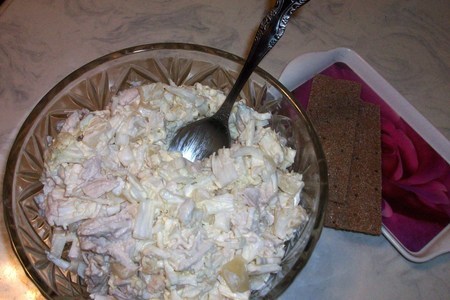 Фото к рецепту: Курица в ананасах