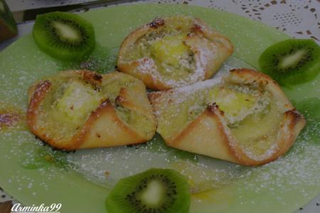 Фото к рецепту: Творожное пирожное (печенье) с маскарпоне и фруктами