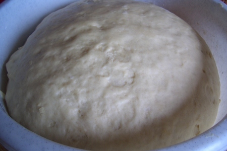 Фото к рецепту: Постное тесто для пирогов и пирожков