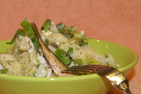 Фото к рецепту: Кабачково-картофельный салат