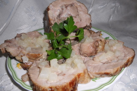 Фото к рецепту: Запеченная свиная шейка с дыней