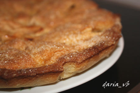 Фото к рецепту: Сахарный яблочный пирог