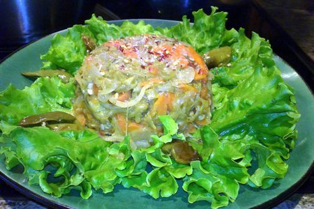 Фото к рецепту: Закуска из зелёных помидоров к дню рождения лютиночка
