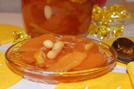 Фото к рецепту: Айва+груши+лимон+миндаль=изумительное варенье