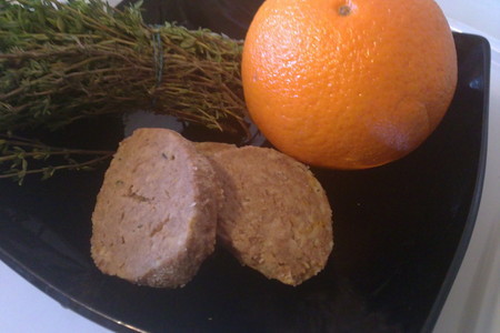 Фото к рецепту: Шоколадное печенье с чабрецом и апельсином