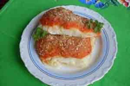 Фото к рецепту: Рыба запеченная со сладким перцем