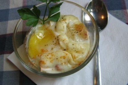 Фото к рецепту: Яйца с крабовыми палочками
