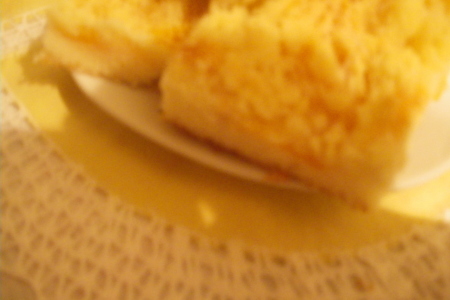 Фото к рецепту: Персиковый пирог с хрустящей посыпкой