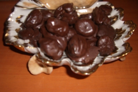 Фото к рецепту: Чернослив в шоколаде