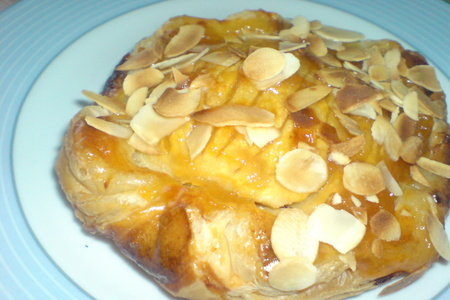 Фото к рецепту: Швейцарские яблочные тарталетки