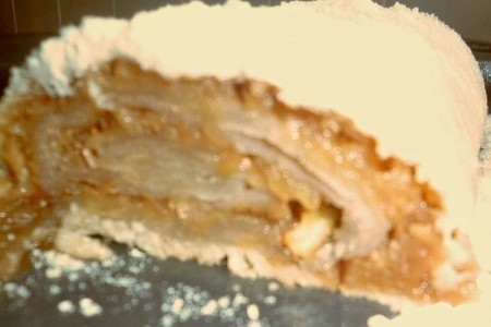 Фото к рецепту: Яблочный пирог с грецкими орехами