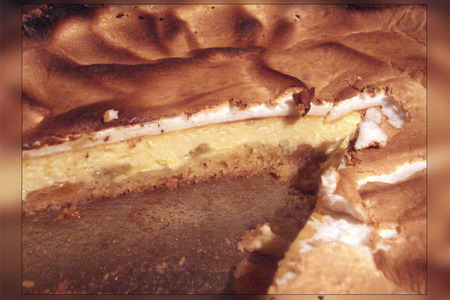 Фото к рецепту: Творожный пирог с меренгой - легко и просто!!! гм... вкусно тоже!