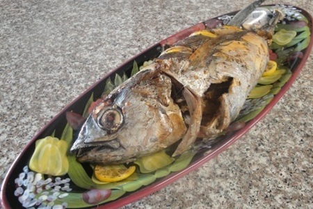 Фото к рецепту: Острый тунец запечённый в горчично-медовом маринаде