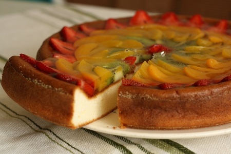 Фото к рецепту: Творожное суфле с фруктами