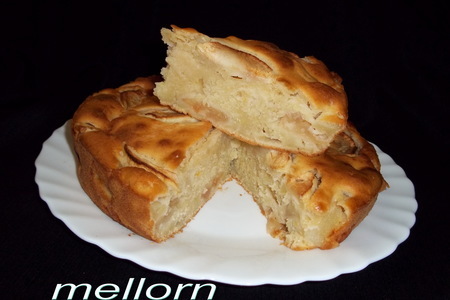 Фото к рецепту: Лимонный пирог с яблоками