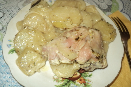 Фото к рецепту: Мясо с картофелем "бонжур"