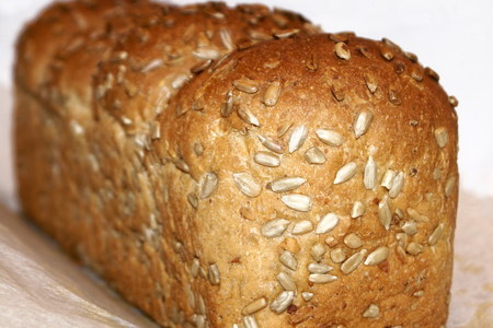 Фото к рецепту: Мульти-зерновой хлеб на газированной воде