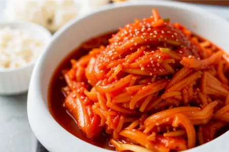 Фото: Капуста кимчи: что это, вкус, калорийность, польза, вред, как правильно готовить, 3 вкусных рецепта Капуста кимчи: что это, вкус, калорийность, польза, вред, как правильно готовить, 3 вкусных рецепта