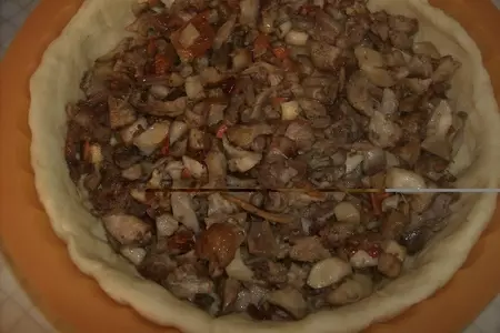 Открытый пирог с уткой и вешенками: шаг 6