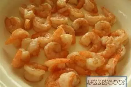 Shrimp uvetsi - креветки юветси: шаг 3