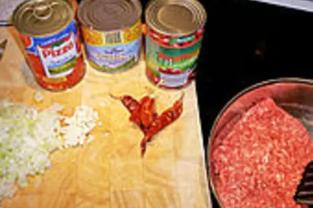 Пицца chili con carne: шаг 1