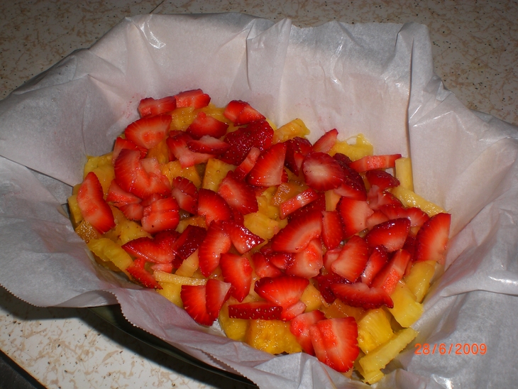 Десерт фруктово-ягодный под яичной корочкой: шаг 1
