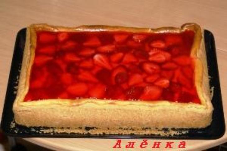 Клубничная полянка на творожном пироге (erdbeere-käsekuchen): шаг 9