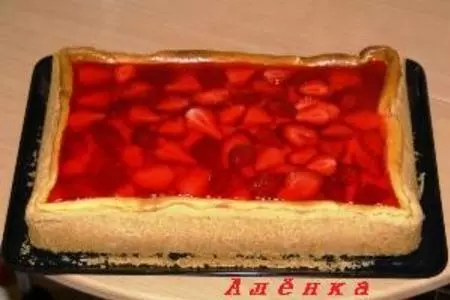 Клубничная полянка на творожном пироге (erdbeere-käsekuchen): шаг 9