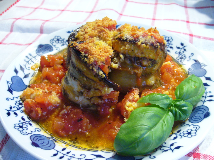 Melanzane alla parmigiana (баклажановые рулетики  с моцареллой): шаг 7