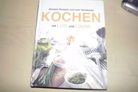 Мясные рулетики в томатном соусе с овощами: шаг 12