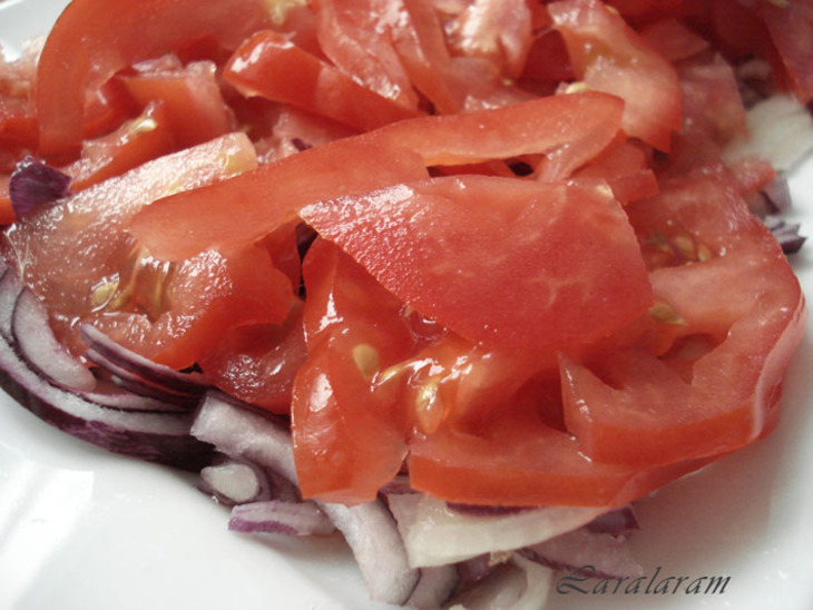 Салат томатно-помидорный: шаг 13