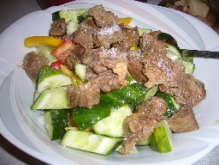 Салат мясной с овощами: шаг 4