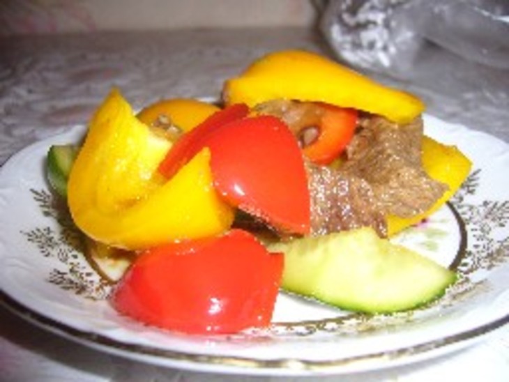 Салат мясной с овощами: шаг 5