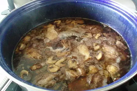 Coq au vin, но не петух, а курица в вине: шаг 6